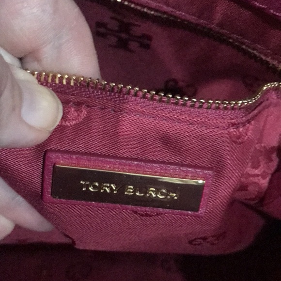 Tory Burch Leather Shoulder Bag - Picture 14 of 16